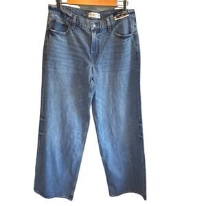 Abercrombie & Fitch NWT Low Rise Ultra Loose Curve Love Jeans - size 29